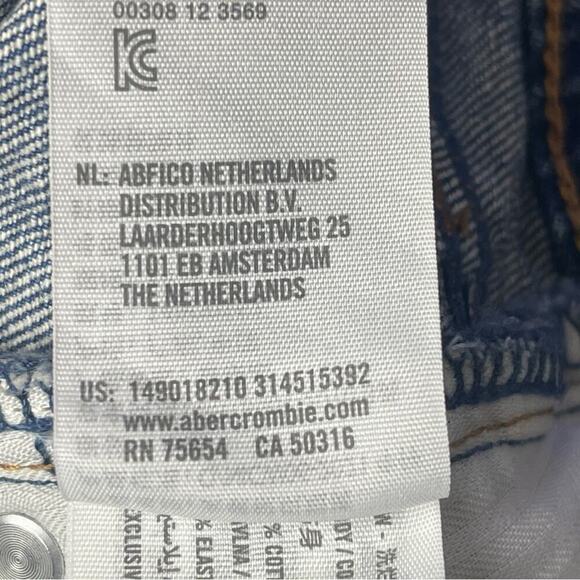 Abercrombie & Fitch The Mom Short High Rise Medium Wash, Distressed Weekend 18 - Picture 6 of 6